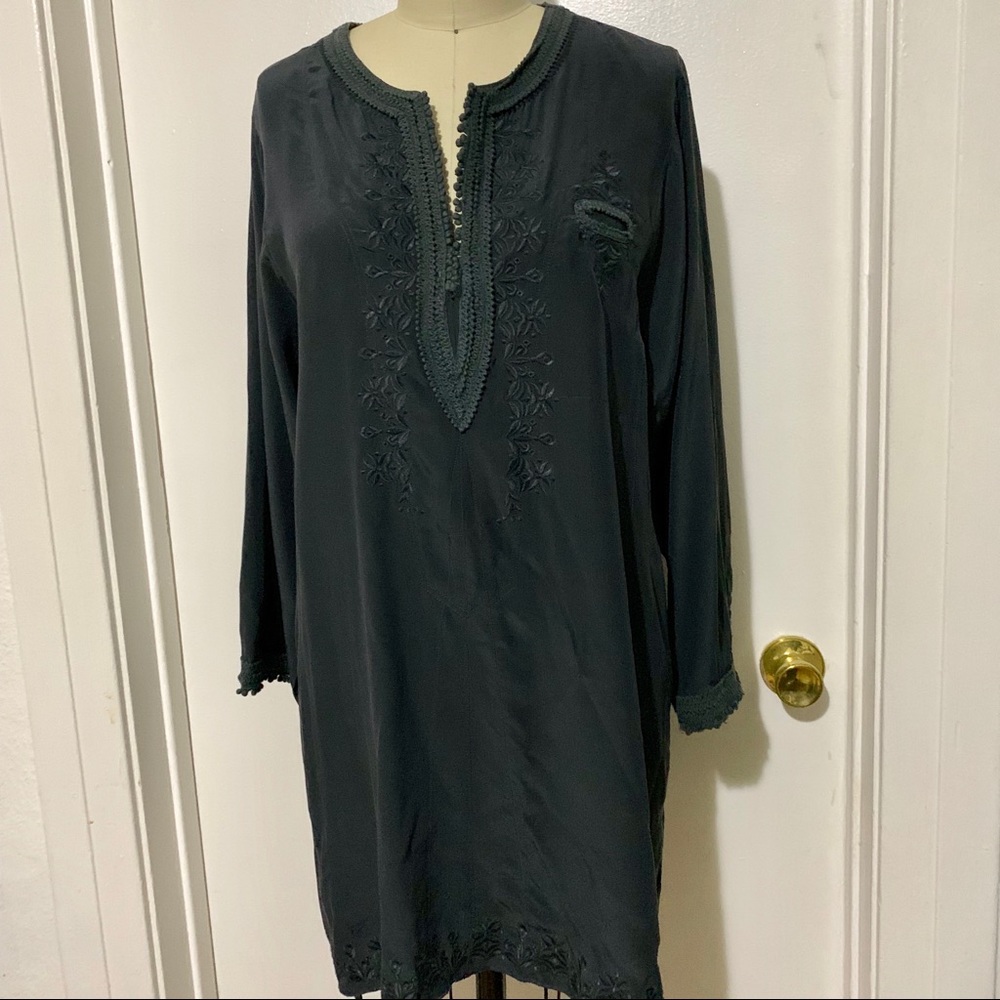Joie Teal Embroidered Shift Dress. Pockets!